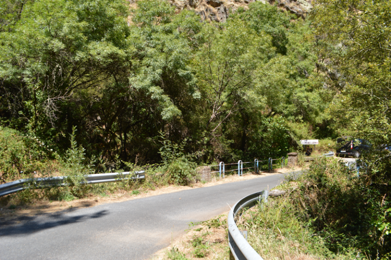Acceso a fervenza de Fondós
